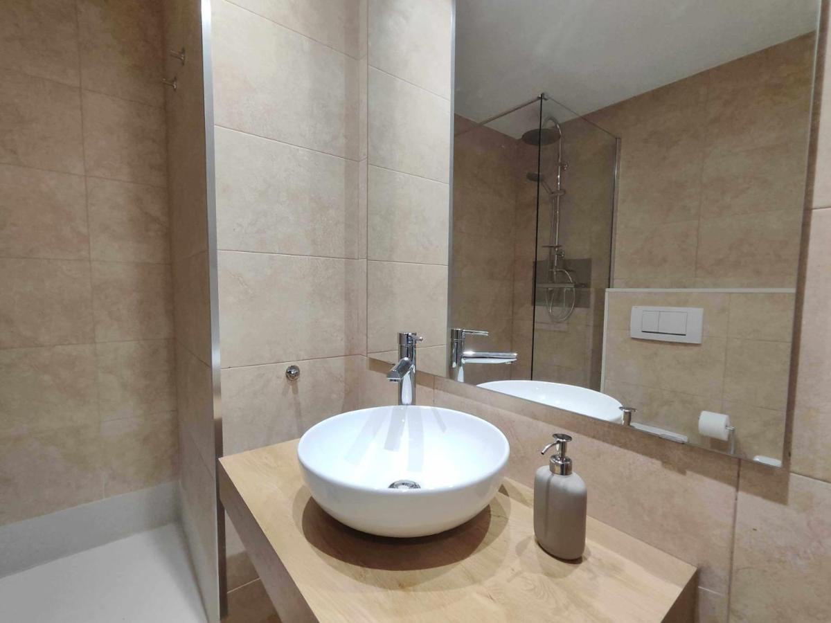 Mazi Apartments Havana Mataró Екстериор снимка