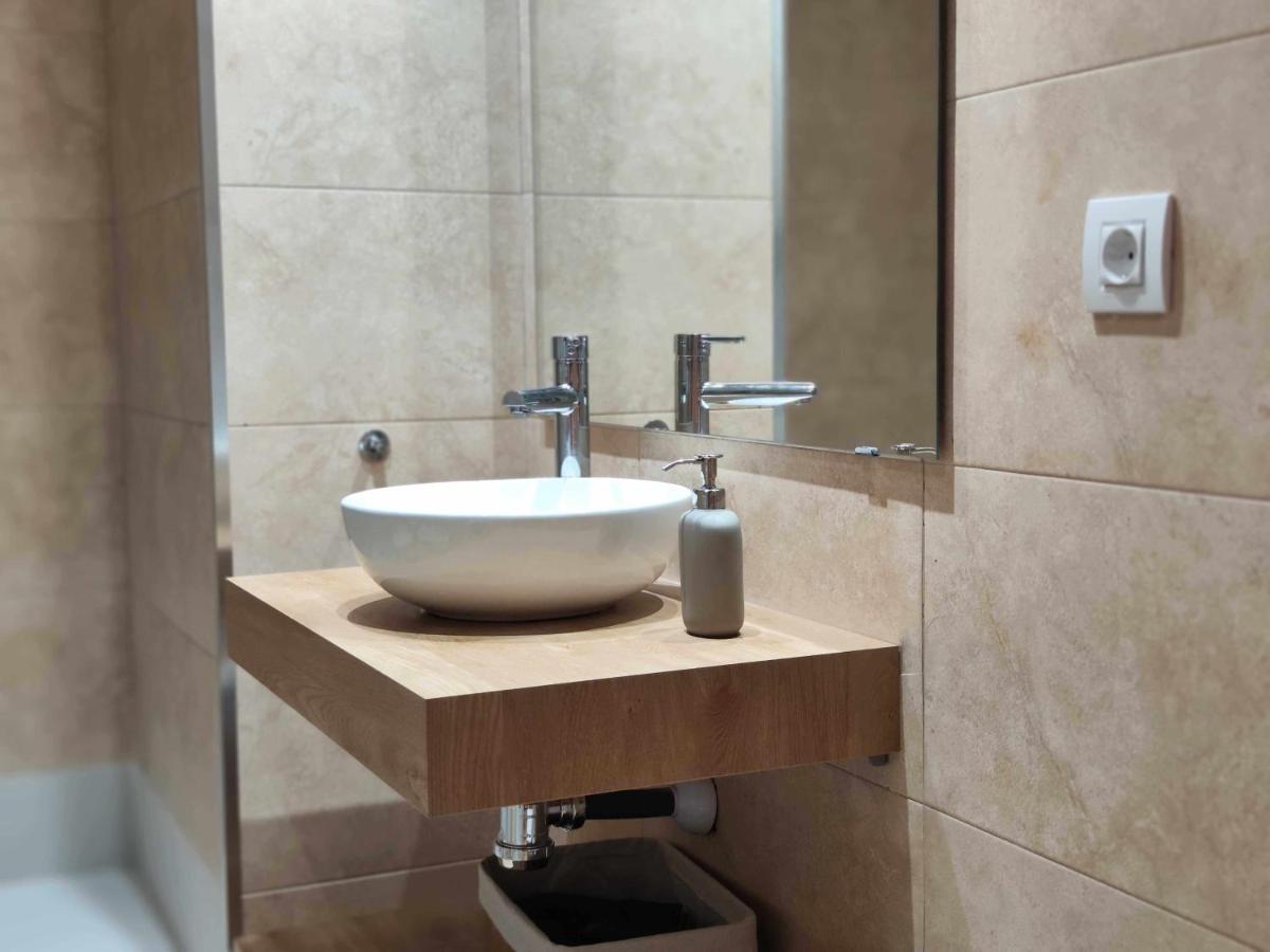 Mazi Apartments Havana Mataró Екстериор снимка